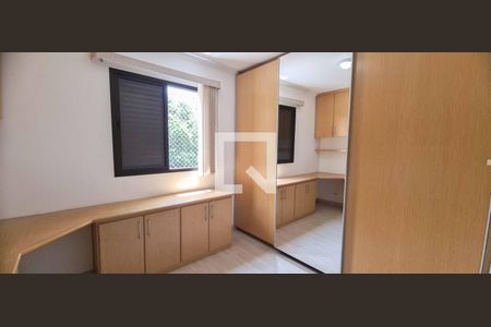 Apartamento para alugar com 70m², 2 quartos e 3 vagasQuarto