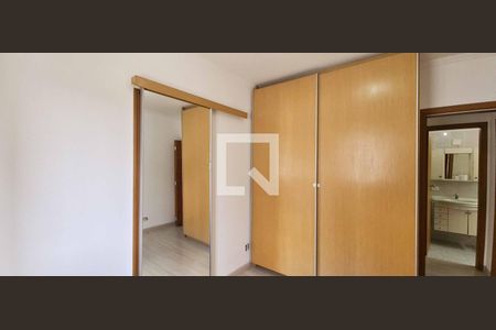 Apartamento para alugar com 70m², 2 quartos e 3 vagasQuarto