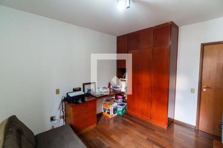 Apartamento à venda com 125m², 3 quartos e 2 vagasQuarto 2