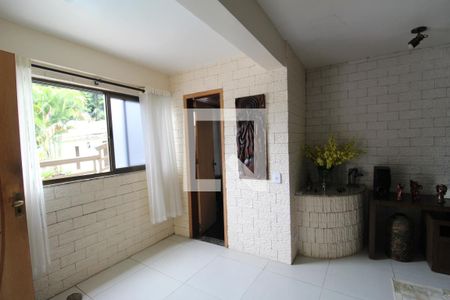Sala de casa à venda com 5 quartos, 800m² em Anil, Rio de Janeiro