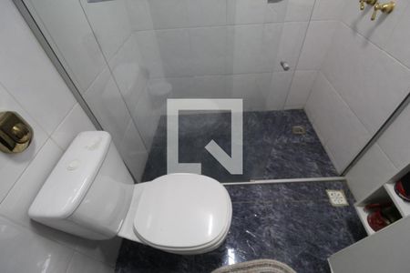 Casa à venda com 800m², 5 quartos e 3 vagasBanheiro da suíte 1