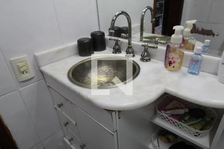 Casa à venda com 800m², 5 quartos e 3 vagasBanheiro da suíte 2