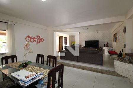 Sala de casa à venda com 5 quartos, 800m² em Anil, Rio de Janeiro
