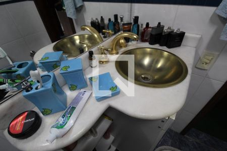 Casa à venda com 800m², 5 quartos e 3 vagasBanheiro da suíte 1