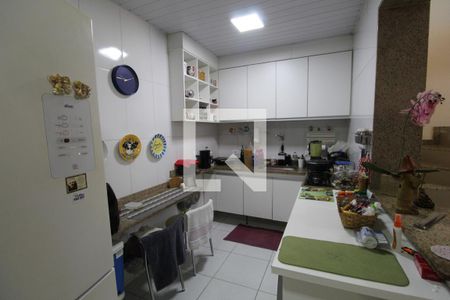 Casa à venda com 800m², 5 quartos e 3 vagasCozinha