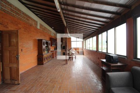 Casa à venda com 800m², 5 quartos e 3 vagasChurrasqueia no terceiro andar