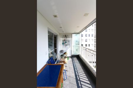 Varanda de apartamento à venda com 3 quartos, 107m² em Jardim Wanda, Taboão da Serra