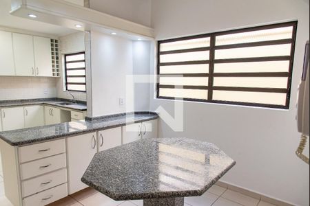 Casa à venda com 171m², 4 quartos e 4 vagasCopa