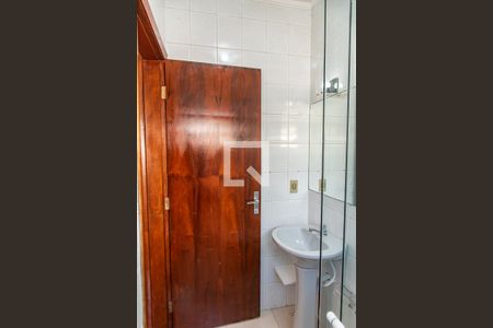 Casa à venda com 171m², 4 quartos e 4 vagasBanheiro da suíte 2