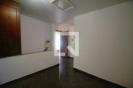 Casa para alugar com 430m², 8 quartos e 4 vagas Casa para alugar com 430m², 8 quartos e 4 vagasSala de Jantar