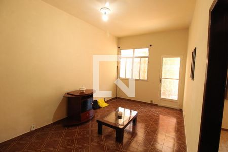 Sala de casa para alugar com 2 quartos, 94m² em Bento Ribeiro, Rio de Janeiro