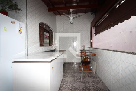 Casa para alugar com 200m², 3 quartos e 2 vagasSalão