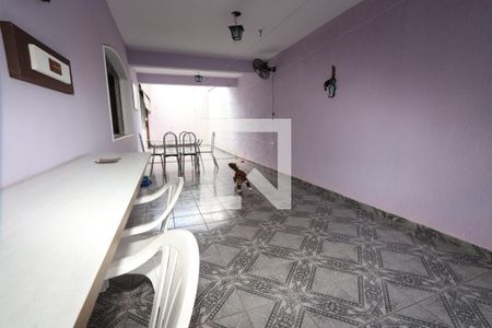 Casa para alugar com 200m², 3 quartos e 2 vagasSalão