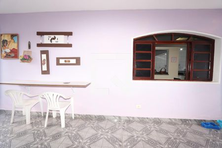 Casa para alugar com 200m², 3 quartos e 2 vagasSalão