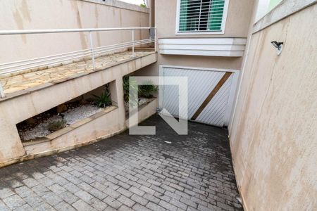 Casa à venda com 290m², 3 quartos e 5 vagas Casa à venda com 290m², 3 quartos e 5 vagasGaragem