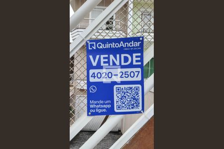 Casa à venda com 290m², 3 quartos e 5 vagas Casa à venda com 290m², 3 quartos e 5 vagasOZTP-103