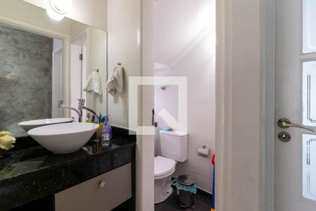 Casa à venda com 290m², 3 quartos e 5 vagas Casa à venda com 290m², 3 quartos e 5 vagasLavabo