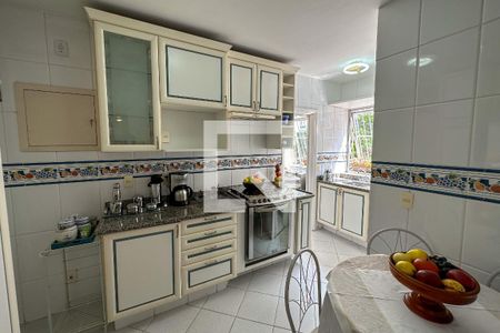 Apartamento à venda com 85m², 3 quartos e 1 vagaCozinha
