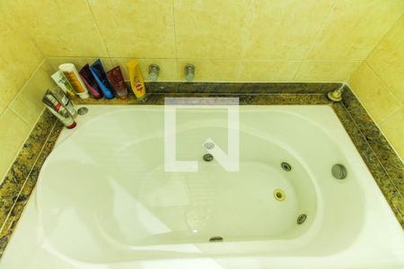 Apartamento à venda com 127m², 3 quartos e 2 vagasBanheiro da Suíte 2