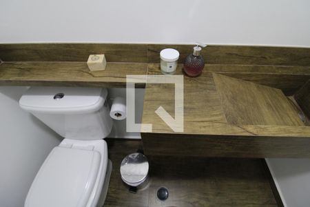 Casa de condomínio para alugar com 122m², 2 quartos e 2 vagasLavabo