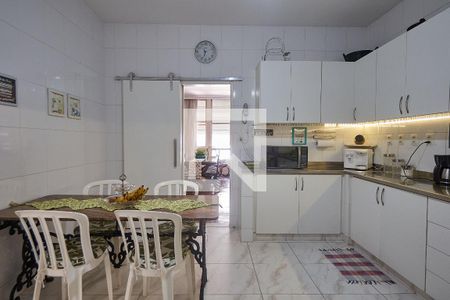 Apartamento à venda com 165m², 4 quartos e 1 vagaCozinha