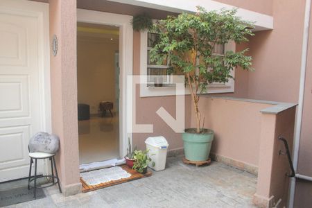 Casa de condomínio para alugar com 103m², 2 quartos e 2 vagasFachada