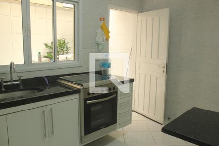 Casa de condomínio para alugar com 103m², 2 quartos e 2 vagasCozinha