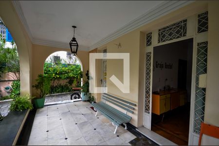 Casa à venda com 400m², 10 quartos e 8 vagas Casa à venda com 400m², 10 quartos e 8 vagasÁrea externa