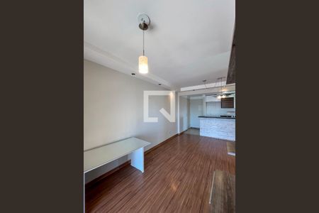 Sala de apartamento à venda com 2 quartos, 65m² em Vila Firmiano Pinto, São Paulo