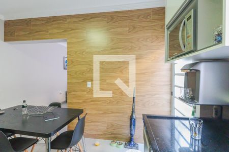 Casa à venda com 75m², 2 quartos e 1 vaga Casa à venda com 75m², 2 quartos e 1 vagaCozinha e Área de Serviço