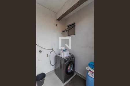 Casa à venda com 75m², 2 quartos e 1 vaga Casa à venda com 75m², 2 quartos e 1 vagaÁrea de Serviço