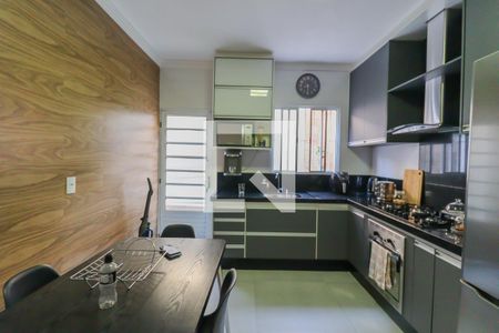 Casa à venda com 75m², 2 quartos e 1 vaga Casa à venda com 75m², 2 quartos e 1 vagaCozinha e Área de Serviço