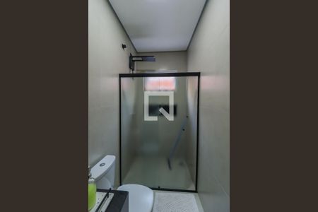 Casa à venda com 75m², 2 quartos e 1 vaga Casa à venda com 75m², 2 quartos e 1 vagaBanheiro