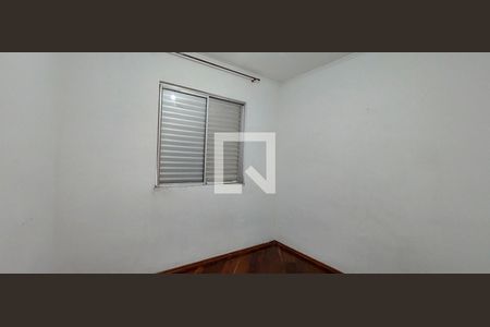 Quarto 2 de apartamento para alugar com 2 quartos, 50m² em Cidade São Jorge, Santo André