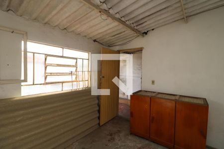 Casa à venda com 80m², 3 quartos e 2 vagasQuarto de Serviço