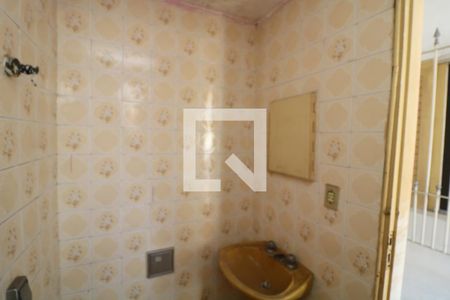 Casa à venda com 80m², 3 quartos e 2 vagasBanheiro 2