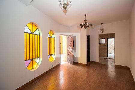 Sala de casa para alugar com 3 quartos, 160m² em Vila Bancaria Munhoz, São Paulo