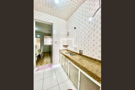 Apartamento para alugar com 90m², 2 quartos e sem vagaCozinha