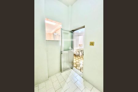 Apartamento para alugar com 90m², 2 quartos e sem vagaQuarto de serviço