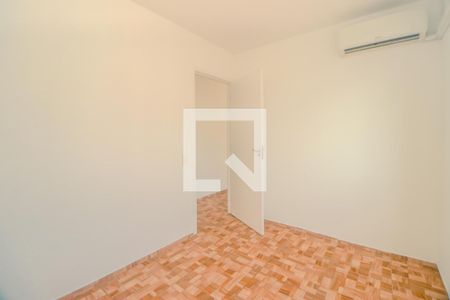Quarto 1 de apartamento à venda com 2 quartos, 40m² em Sarandi, Porto Alegre