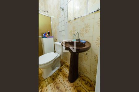 Banheiro de casa à venda com 3 quartos, 360m² em Alto dos Pinheiros, Belo Horizonte
