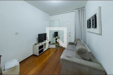 Sala de casa à venda com 3 quartos, 360m² em Alto dos Pinheiros, Belo Horizonte