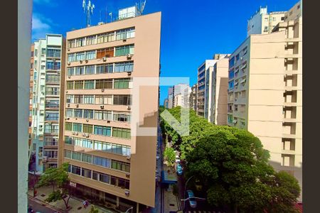 Sala  vista  de apartamento à venda com 3 quartos, 120m² em Copacabana, Rio de Janeiro