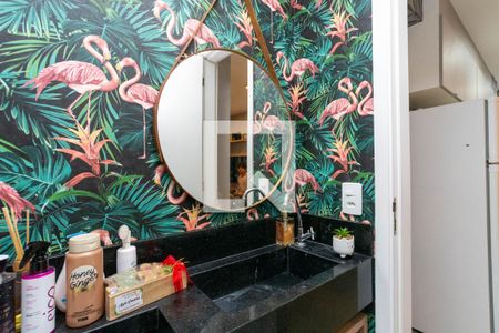 Banheiro de apartamento para alugar com 2 quartos, 43m² em Vila das Bandeiras, Guarulhos