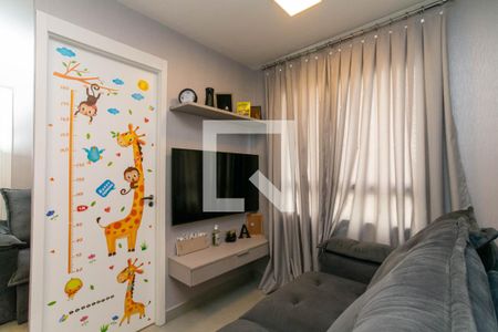 Sala de apartamento para alugar com 2 quartos, 43m² em Vila das Bandeiras, Guarulhos