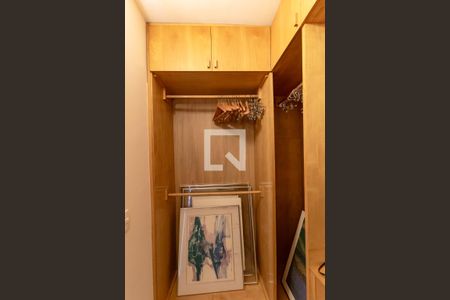 Apartamento para alugar com 81m², 1 quarto e 1 vaga Apartamento para alugar com 81m², 1 quarto e 1 vagaQuarto (closet)