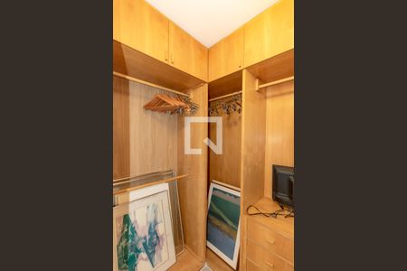 Apartamento para alugar com 81m², 1 quarto e 1 vaga Apartamento para alugar com 81m², 1 quarto e 1 vagaQuarto (closet)