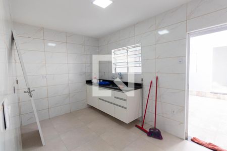 Casa à venda com 125m², 2 quartos e 2 vagas Casa à venda com 125m², 2 quartos e 2 vagasCozinha