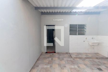 Casa à venda com 125m², 2 quartos e 2 vagas Casa à venda com 125m², 2 quartos e 2 vagasQuintal