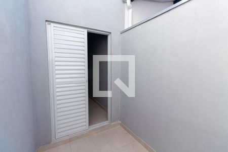 Casa à venda com 125m², 2 quartos e 2 vagas Casa à venda com 125m², 2 quartos e 2 vagasQuintal